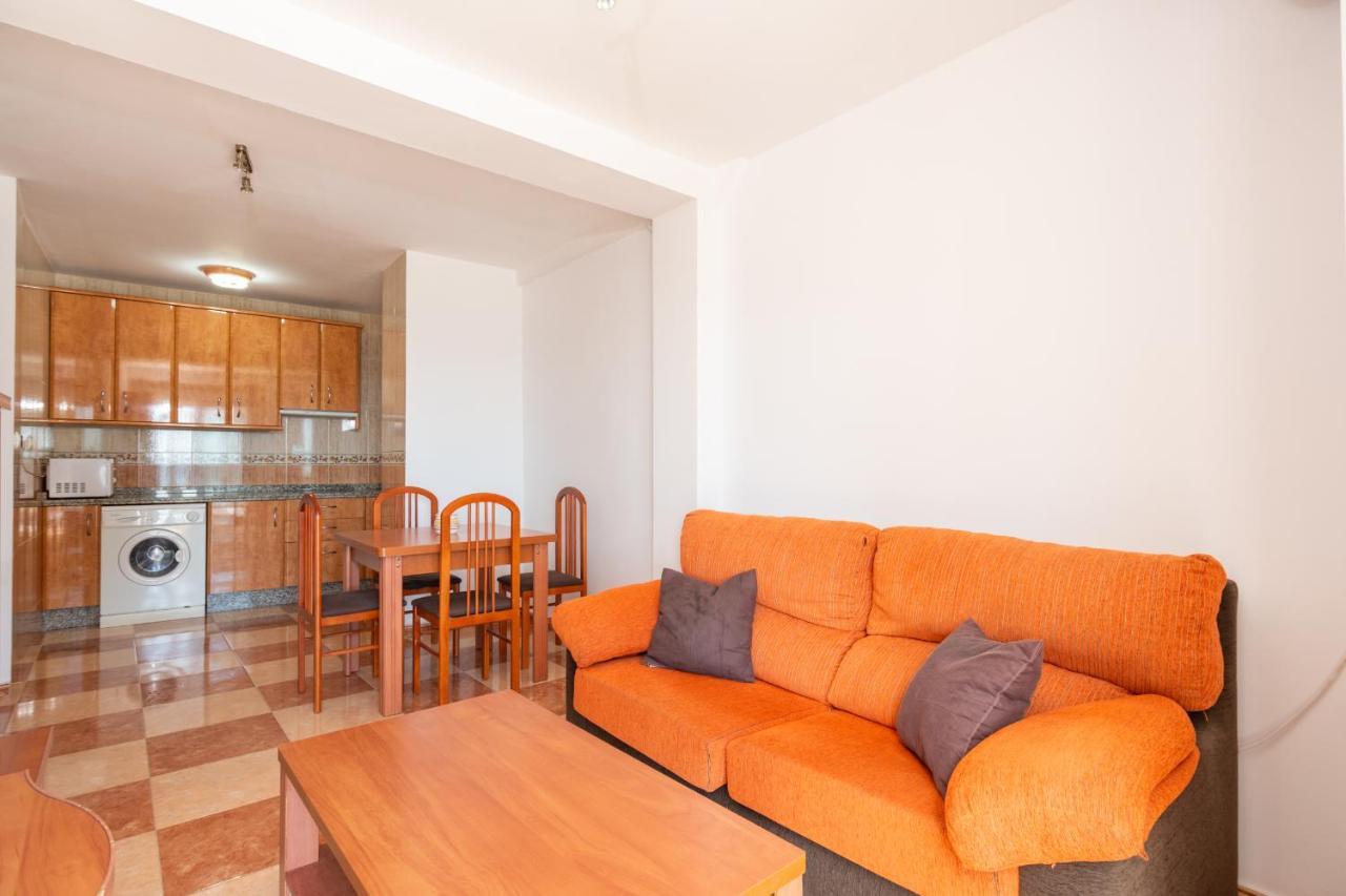 Renthas Pedregalejo Beach Apartments Málaga Dış mekan fotoğraf