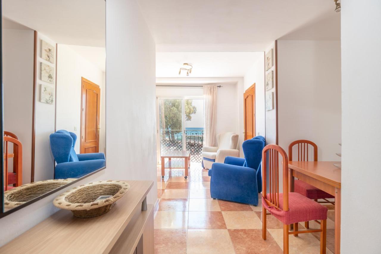 Renthas Pedregalejo Beach Apartments Málaga Dış mekan fotoğraf