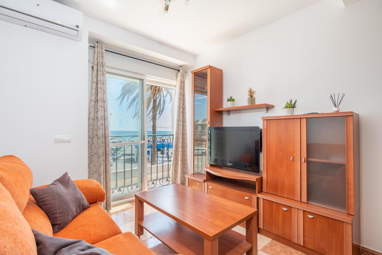Renthas Pedregalejo Beach Apartments Málaga Dış mekan fotoğraf