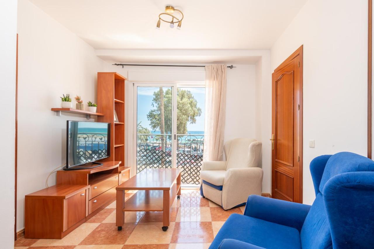 Renthas Pedregalejo Beach Apartments Málaga Dış mekan fotoğraf