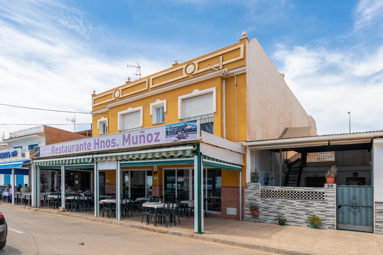 Renthas Pedregalejo Beach Apartments Málaga Dış mekan fotoğraf